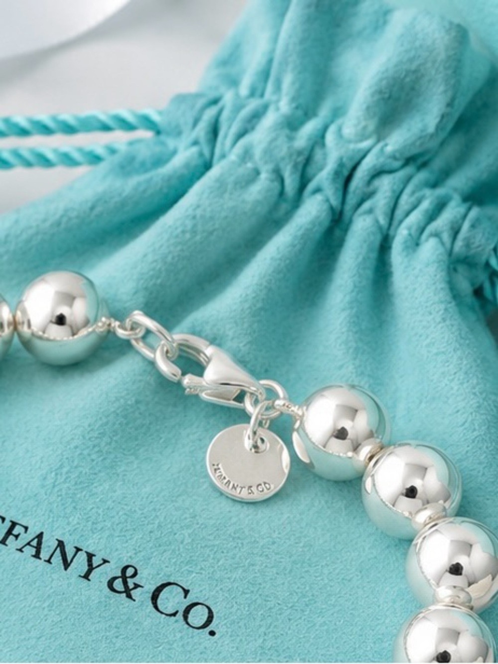 Authenticated Tiffany & Co. HardWear Ball Bracelet Sterling Silver 10mm, 8” 17g - Picture 4 of 5